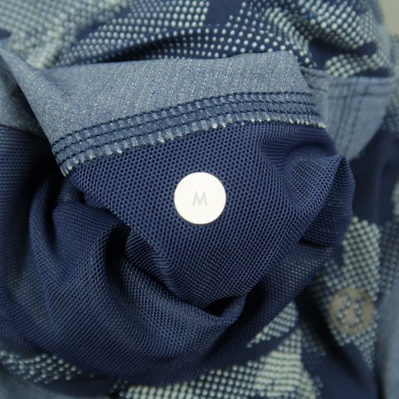 Lululemon T.H.E. Short 11" *Liner in Blue Camo Multi SIze Medium - Picture 7 of 8